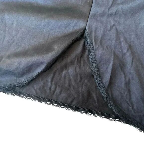 Vanity Fair Black Satin  Glance Slit  Lace Trim Pull On Elastic Waist SZ M - Picture 5 of 10